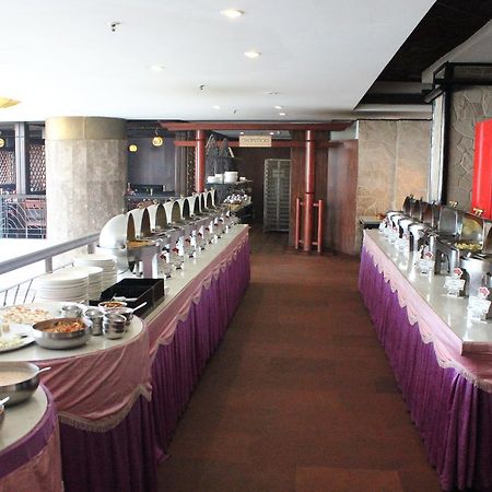 Leo Fort Hotel Jalandhar Exterior foto