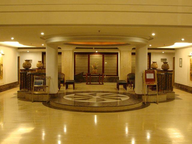 Leo Fort Hotel Jalandhar Exterior foto