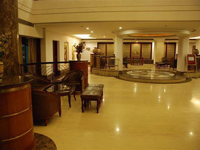 Leo Fort Hotel Jalandhar Exterior foto